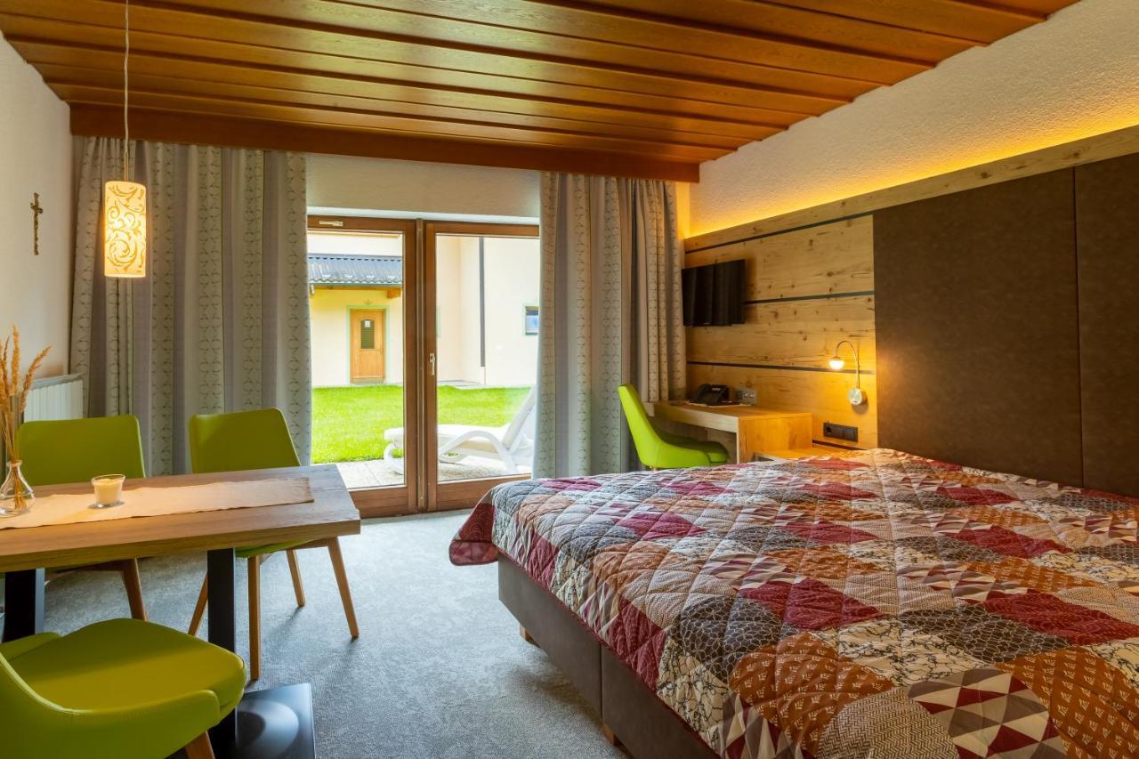 Kinderhotel Laerchenhof Обштайг Экстерьер фото