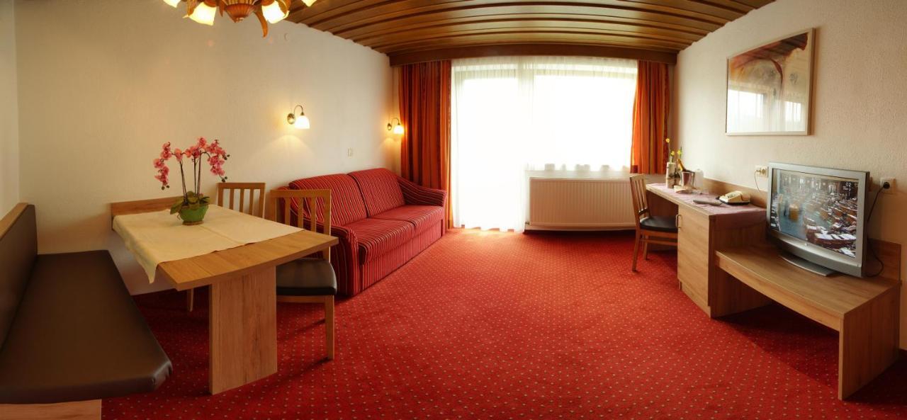 Kinderhotel Laerchenhof Обштайг Экстерьер фото